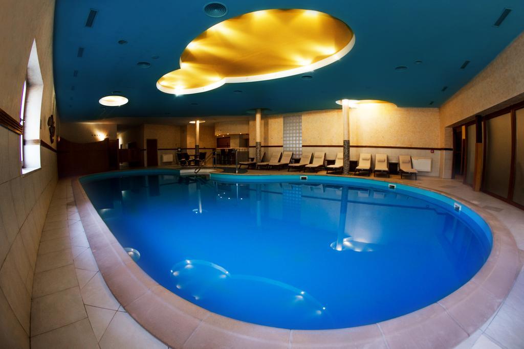 Hotel Victoria Мартин Екстериор снимка