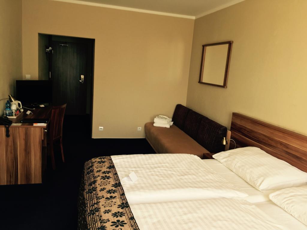 Hotel Victoria Мартин Екстериор снимка